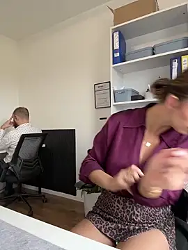 Hii Lolla online show from March 25, 2026, 8:09 am