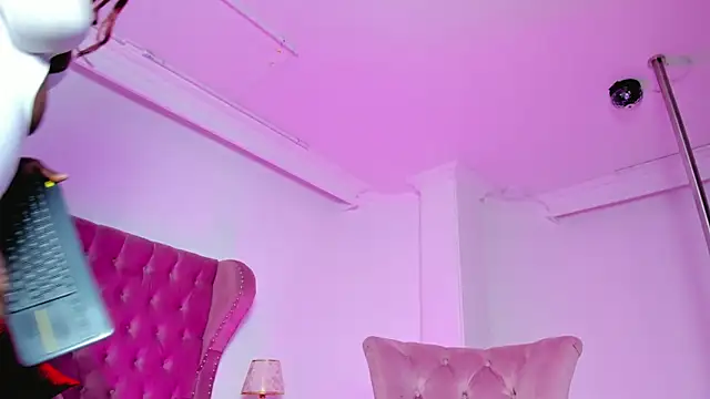 AnnieWestly online show from January 18, 2025, 12:26 pm