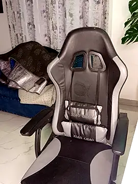 rosey cheeks online show from October 23, 2025, 3:50 am