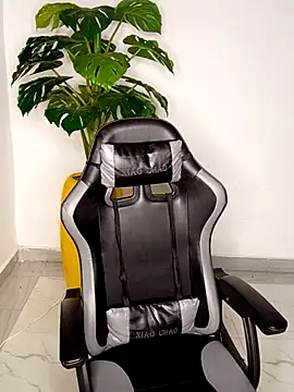 rosey cheeks online show from April 26, 2026, 5:32 pm