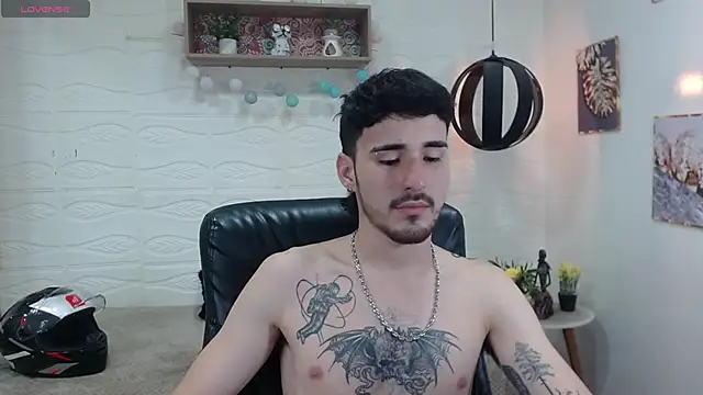 DmitriSanders online show from January 21, 2025, 11:45 pm