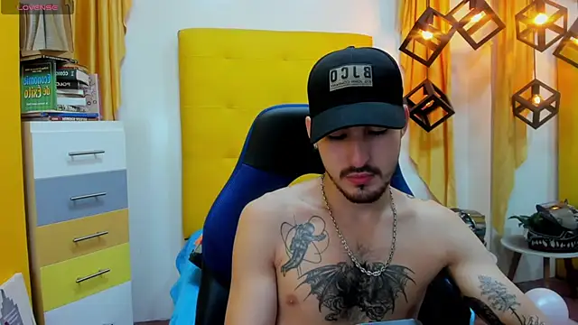 DmitriSanders online show from February 16, 2025, 12:54 pm