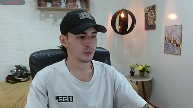 DmitriSanders online show from March 12, 2025, 9:24 pm