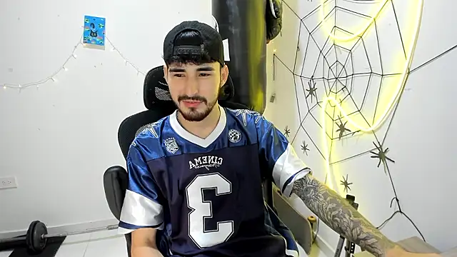 DmitriSanders online show from January 14, 2026, 9:20 pm