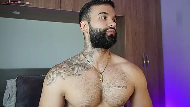 MarkHazze online show from October 4, 2025, 7:23 pm