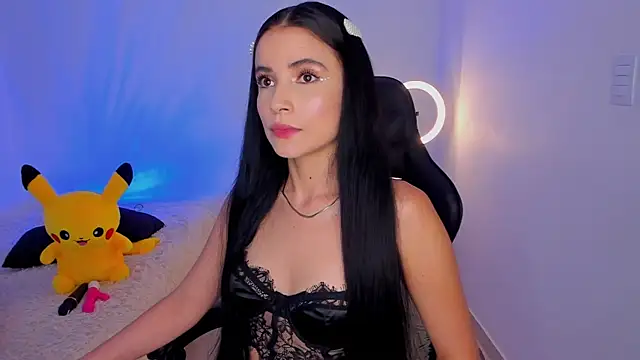 melanyrouse1 online show from April 19, 2026, 8:00 pm