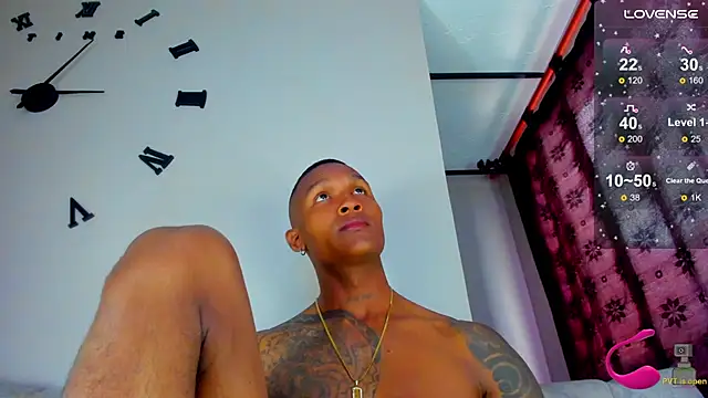 esteveen ortegas  online show from March 16, 2025, 6:12 pm