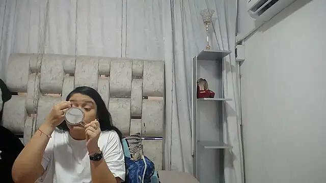 KEYRA-MILLER- online show from March 16, 2026, 1:33 am