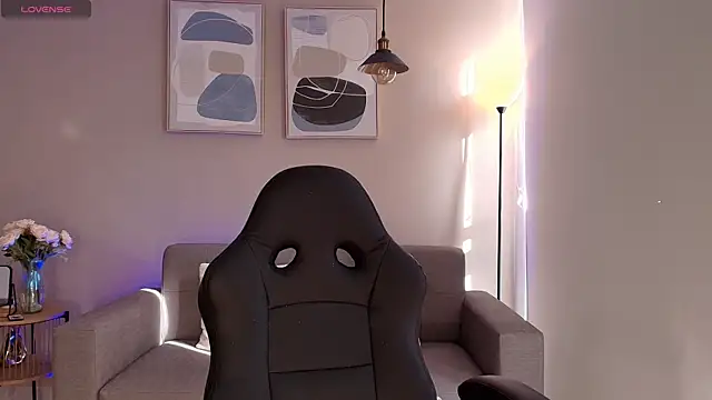 MirandaShaw online show from September 19, 2025, 8:53 pm