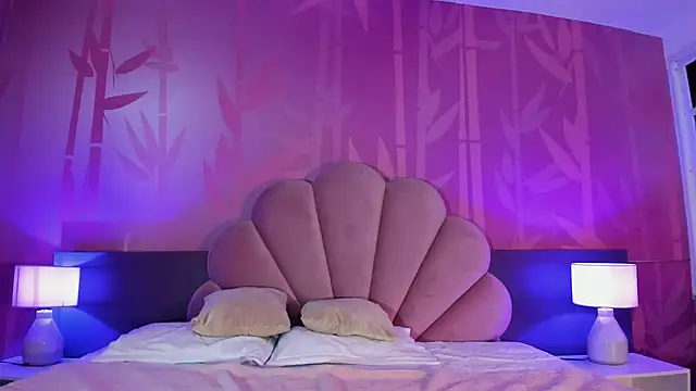 Lezy  online show from January 26, 2025, 7:41 pm