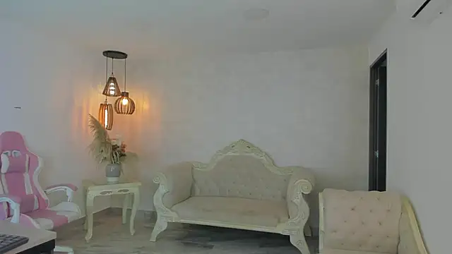 shantallknowless online show from January 30, 2025, 12:48 pm