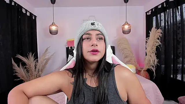 GabyRhodes online show from March 17, 2025, 7:37 pm