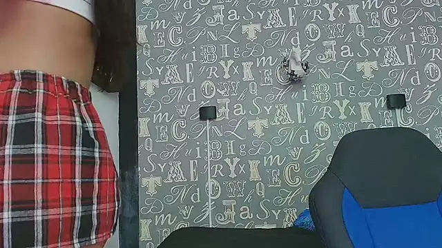 Cloeandtyfanny online show from September 27, 2025, 9:31 pm