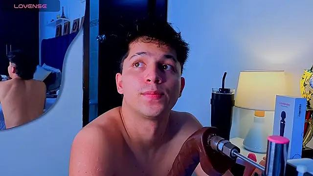 Issac james  online show from April 18, 2026, 4:05 am