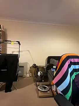 LondonTeffy online show from January 7, 2025, 10:41 pm