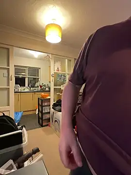 LondonTeffy online show from February 4, 2025, 10:13 pm