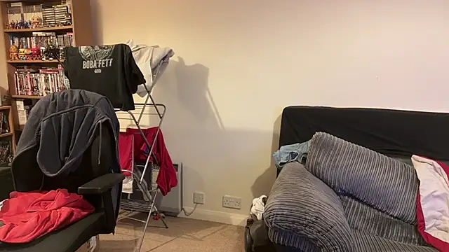 LondonTeffy online show from March 10, 2025, 10:13 pm