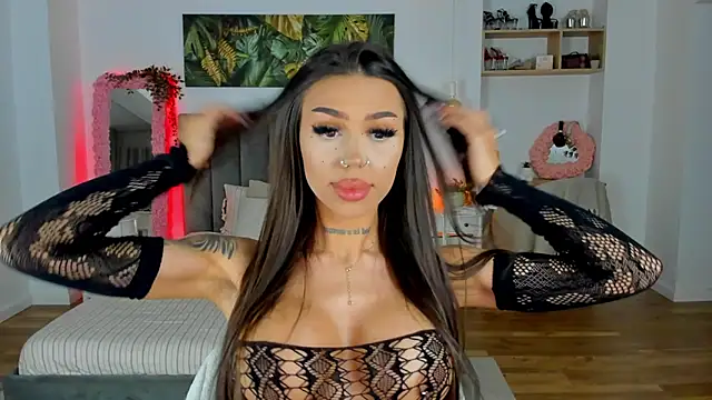 Fancy Jenn online show from October 6, 2025, 6:49 pm