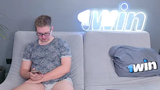 Ksenny online show from December 29, 2024, 6:45 am