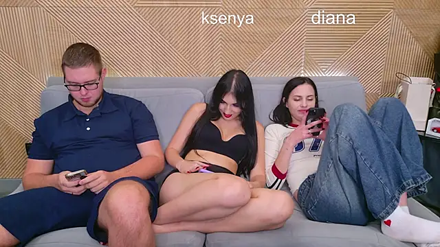 Ksenny online show from November 6, 2025, 4:52 pm