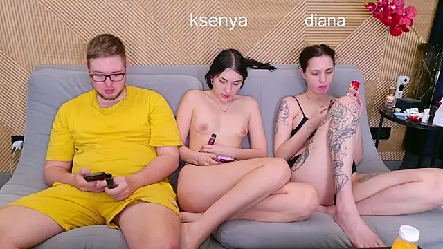 Ksenny online show from April 23, 2026, 6:03 am