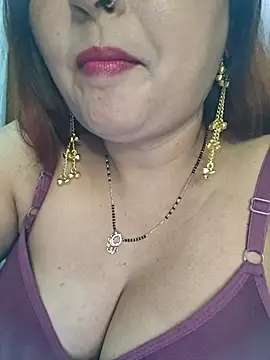 Dianaa9 online show from April 19, 2026, 6:10 pm