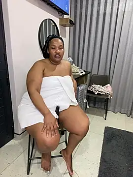 Snapshot of Amandious chatting on July 21, 2026, 10:56 pm Amandious online show from July 21, 2026, 10:56 pm