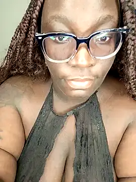 Toomuch Squirt online show from January 13, 2025, 5:02 pm