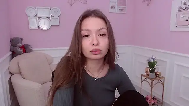 LucySkilar online show from December 10, 2024, 6:22 am