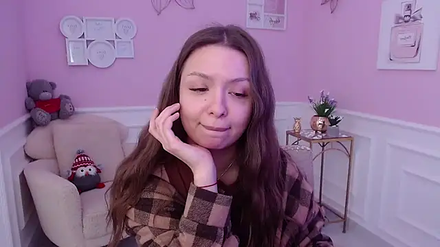 LucySkilar online show from March 16, 2025, 10:22 am