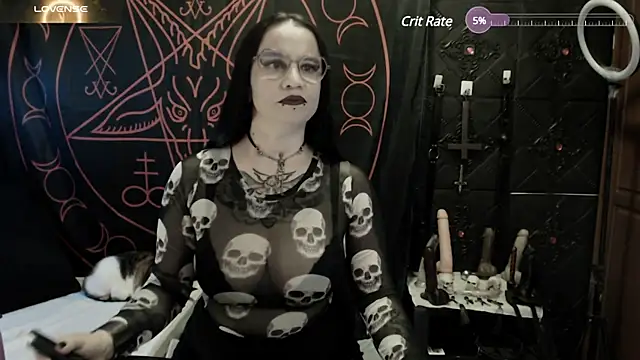Evil Queen 666 online show from March 12, 2025, 4:51 am