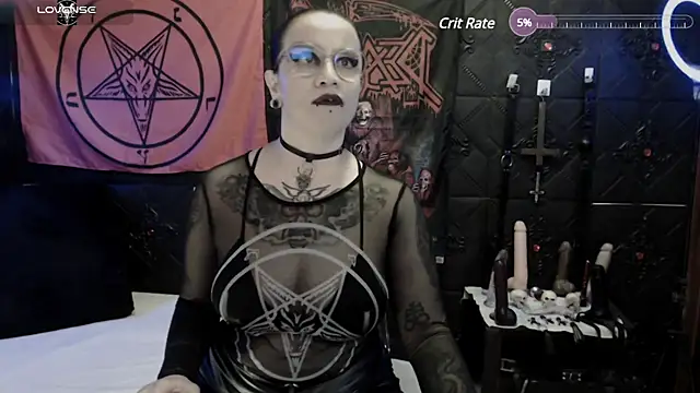 Evil Queen 666 online show from March 22, 2025, 7:36 am
