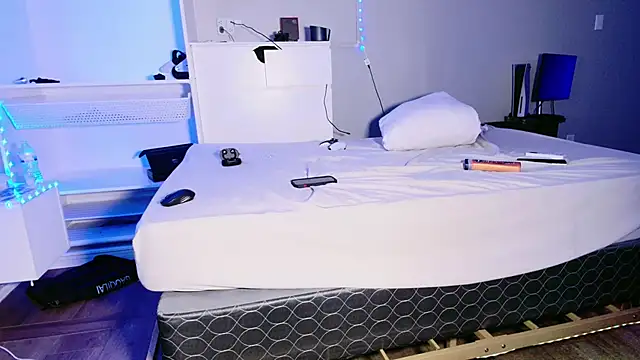 THICKwithDICKK online show from March 10, 2025, 12:15 pm