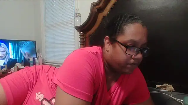 ebonyred online show from September 18, 2025, 10:45 pm