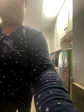 ebonyred online show from November 11, 2025, 3:12 pm