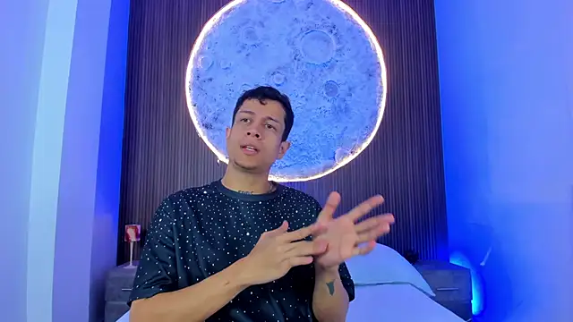 AgarEvans online show from March 31, 2026, 4:35 am