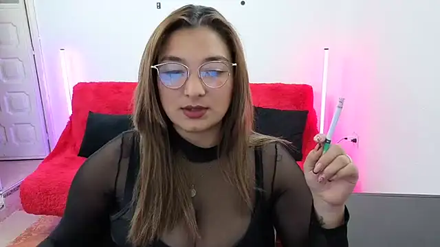  sweetcarla online show from October 2, 2025, 2:57 pm