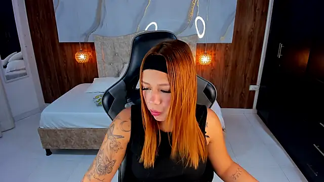 mia 18v online show from April 18, 2026, 8:09 pm