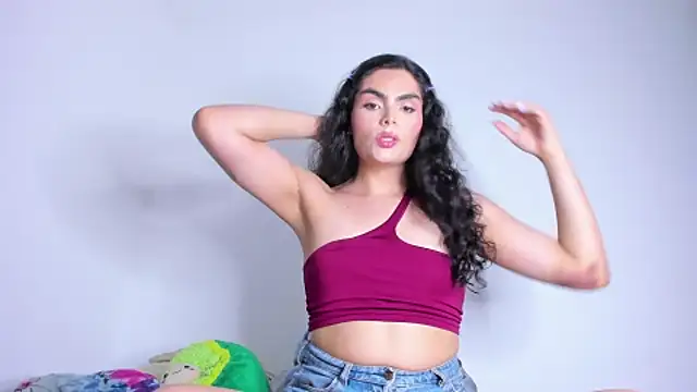 cheryl blossom69 online show from September 17, 2025, 3:41 am