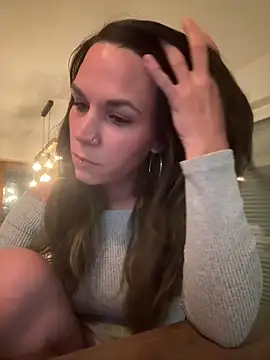 Lady Knaller online show from March 12, 2026, 9:21 pm