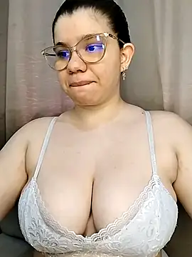 Danzel1105 online show from October 22, 2025, 2:50 pm