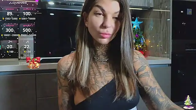 tattooedBabyy online show from January 1, 2025, 12:33 pm