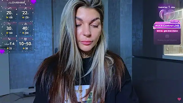 tattooedBabyy online show from January 26, 2025, 1:25 pm