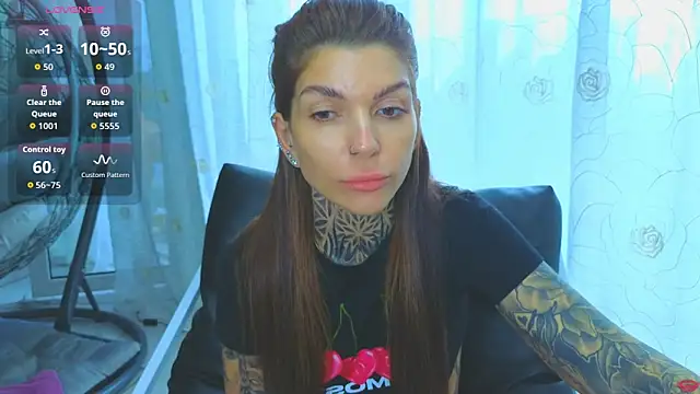 Snapshot of tattooedBabyy chatting on June 17, 2026, 9:45 am tattooedBabyy online show from June 17, 2026, 9:45 am