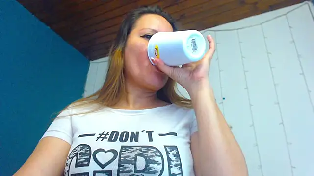 camila delarosa online show from January 16, 2025, 1:25 pm