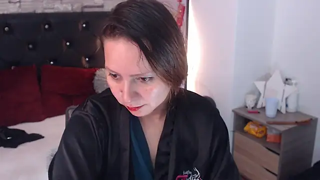 camila delarosa online show from February 26, 2025, 6:11 pm