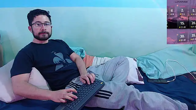 teddy foster online show from January 31, 2025, 1:02 pm