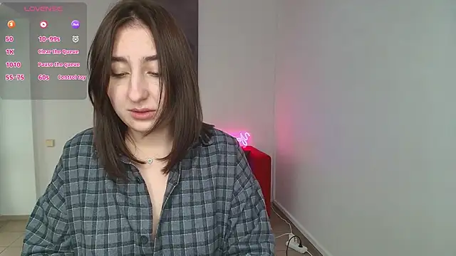 ElmiraPowers online show from December 18, 2024, 12:18 pm