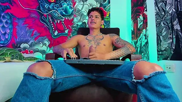 Maxi Gray online show from September 17, 2025, 4:30 pm