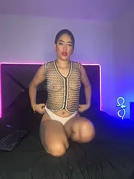 ScarlettAndClark online show from February 5, 2025, 1:54 pm